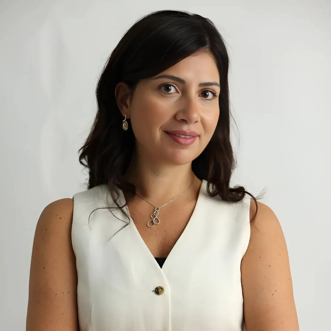 Empowering Communication, Resolving Conflicts - Zeinab Jaafar